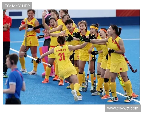 中国女曲领队郭红强调球队要保持清醒并不断追求进步打造强大团队意识