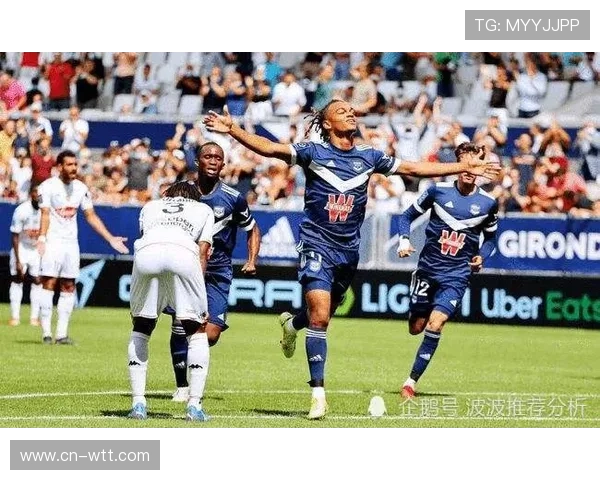 朗斯4-2胜特鲁瓦晋级法国杯八强,西马双响索托卡传射 朗斯4-2胜特鲁瓦晋级法国杯八强,西马双响索托卡传射